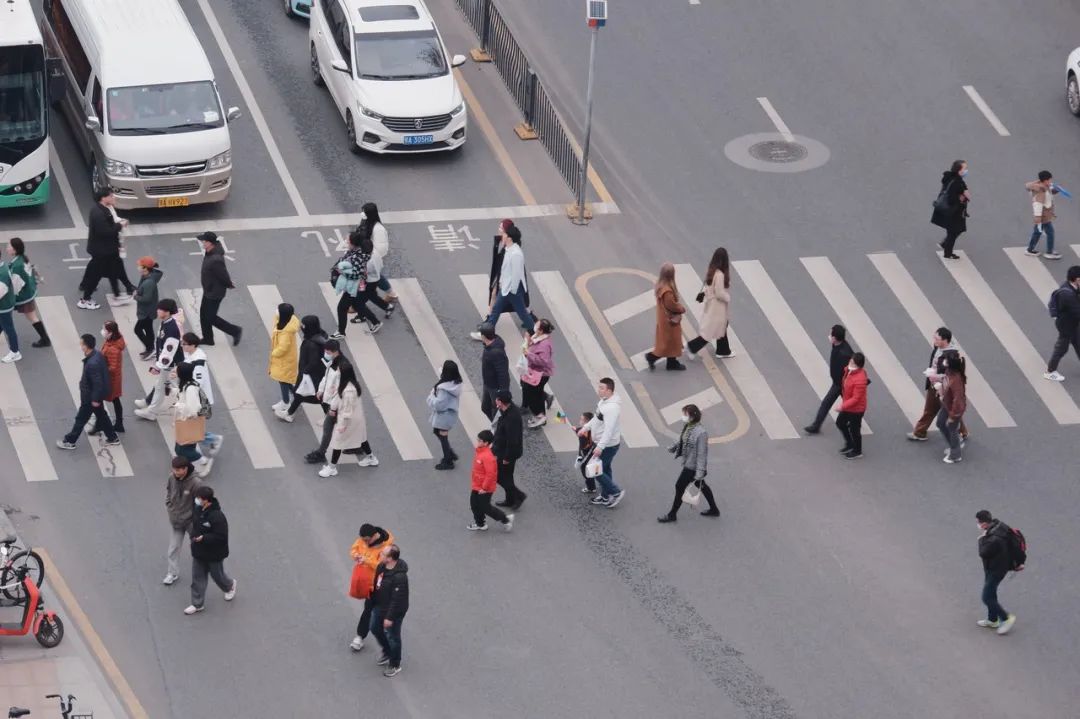 人在有闲的时候, 才最像是一个人