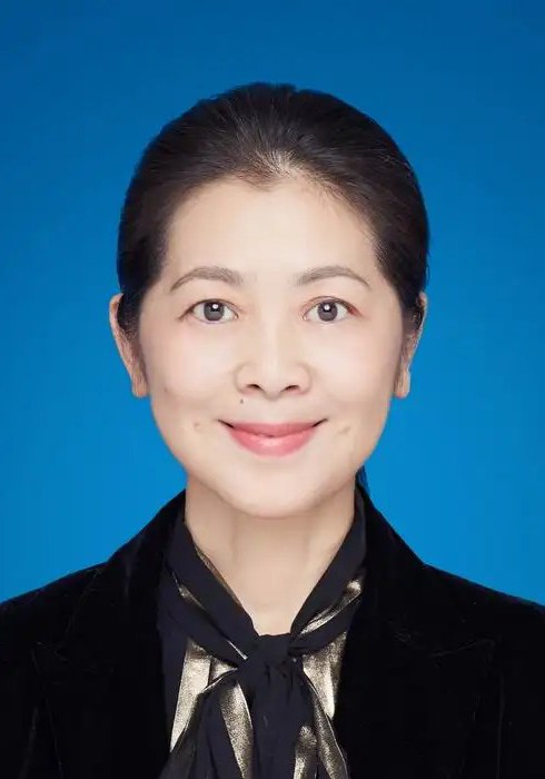 《额尔古纳河右岸》：山林文明的招魂曲