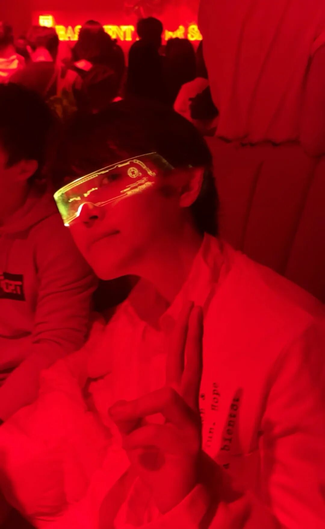 从衡水中学里长出来的夜店博主